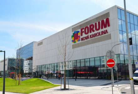 OC Forum Nová Karolina 
