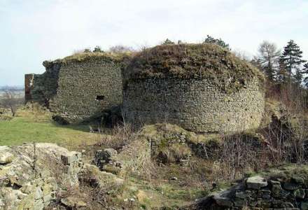 Zřícenina hradu Cvilín (Šelemburk)