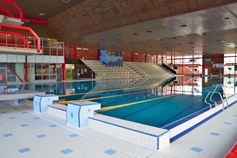 Krytý bazén Ostrava-Poruba (Sareza)