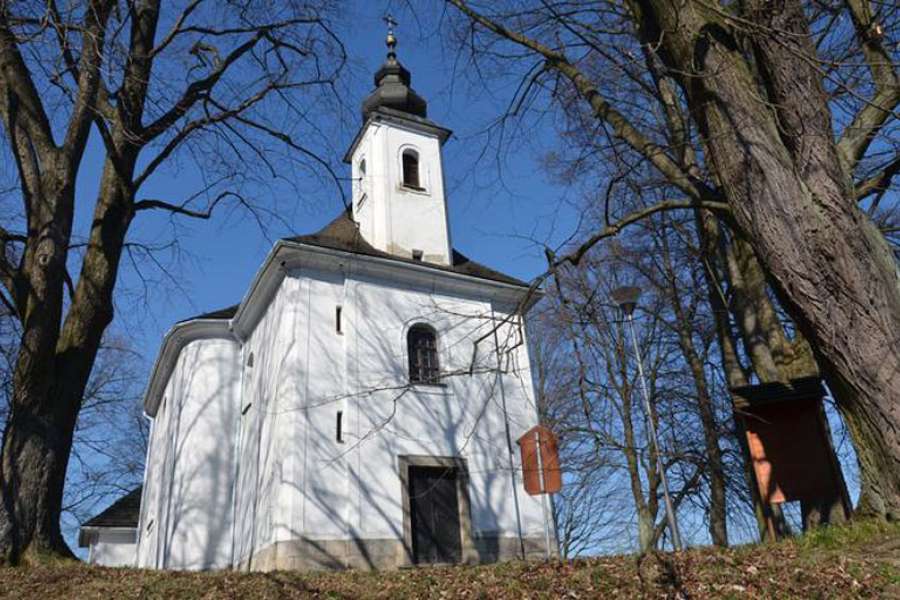 Kostel Povýšení sv. Kříže Moravský Beroun