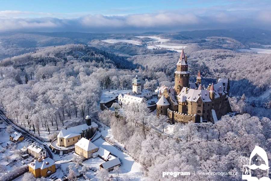 Vánoční hrad Bouzov