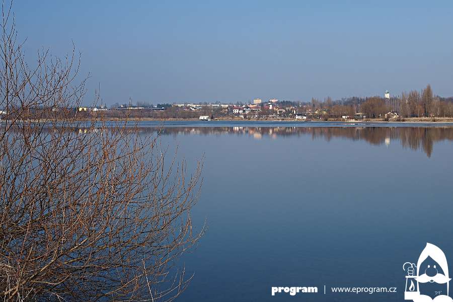 První etapa revitalizace jezera v Hlučíně na Opavsku se protahuje