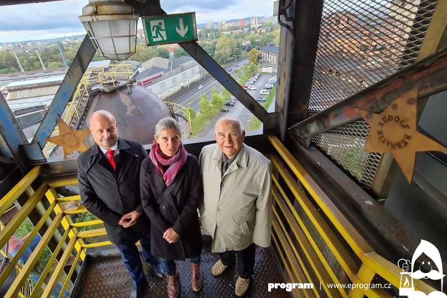 Na schodišti slávy v Ostravě mají nově své hvězdy Bernatík a Roszkopfová