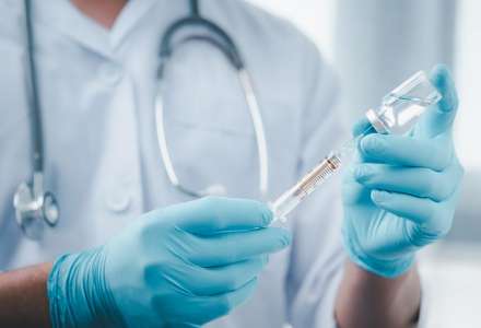 Fakta: Proč očkovaní v nemocnicích dokazují, že vakcína funguje