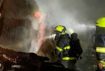 Škodu za 100 tisíc korun způsobil požár kůlny v Tísku na Novojičínsku