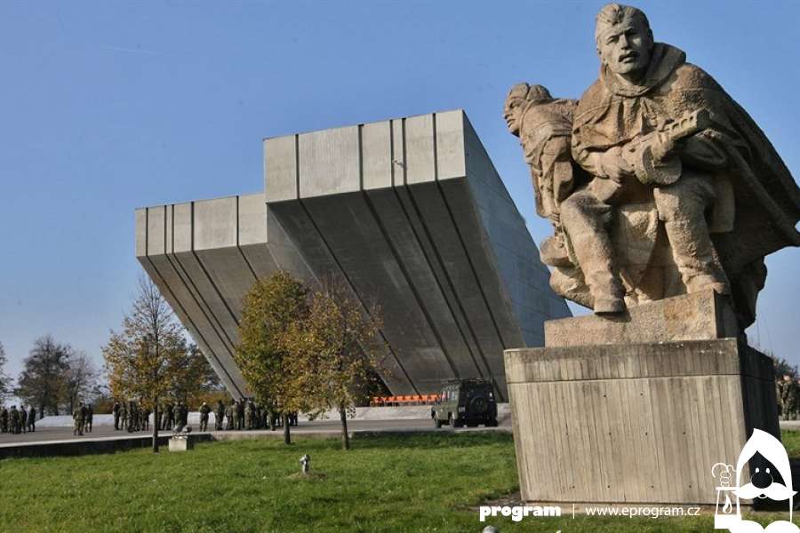 Začala rekonstrukce expozice památníků v Hrabyni, potrvá do května 2023