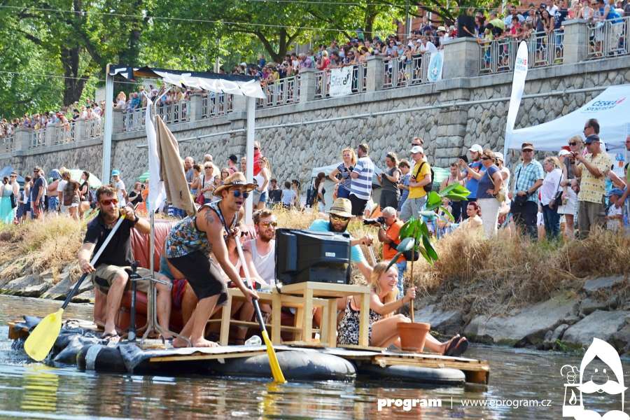 Už stavíte plavidlo na Rozmarné slavnosti řeky Ostravice?