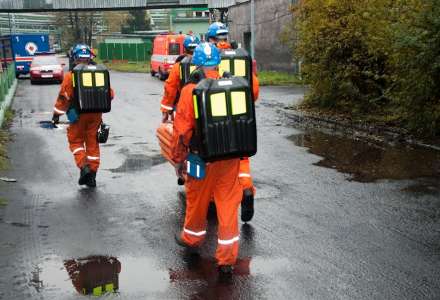 Zásah záchranářů a krajského intervenčního týmu u zraněných horníků – Karvinsko