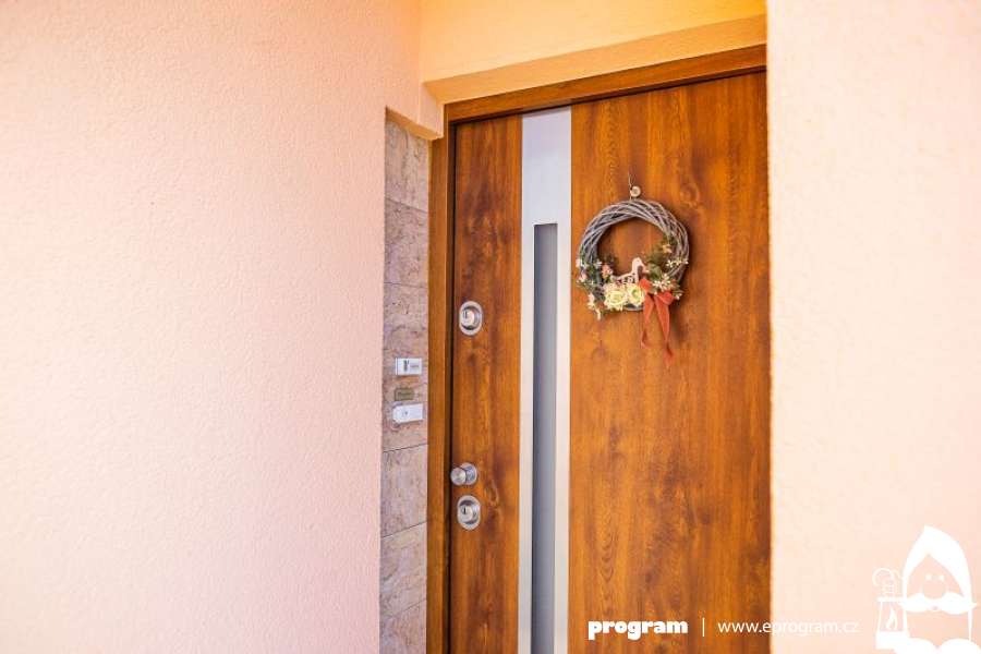 Požární dveře jako zásadní ochranný prvek vaší domácnosti