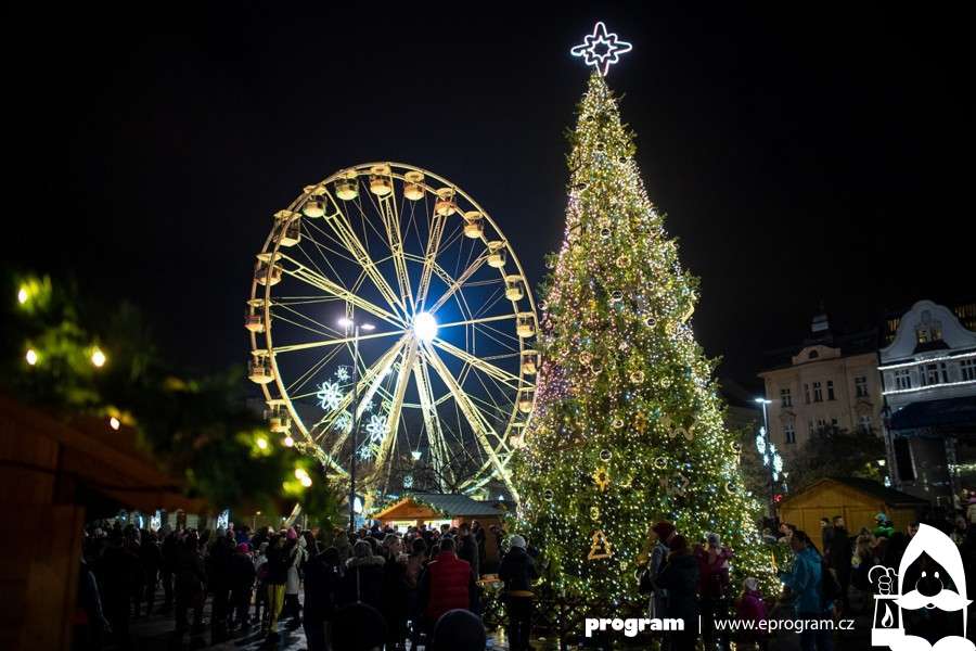 Ostravské Vánoce začnou rozsvícením stromečku a koncertem kapely Buty