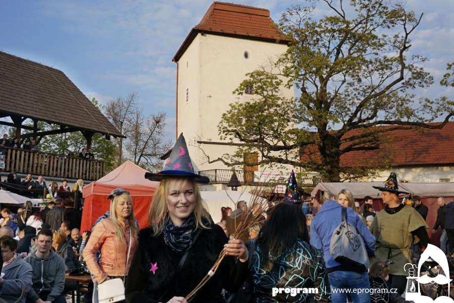 Pálení čarodějnic na Slezskoostravském hradě